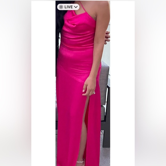 Revolve Belmont Gown Elliatt Fuchsia - Picture 2 of 6